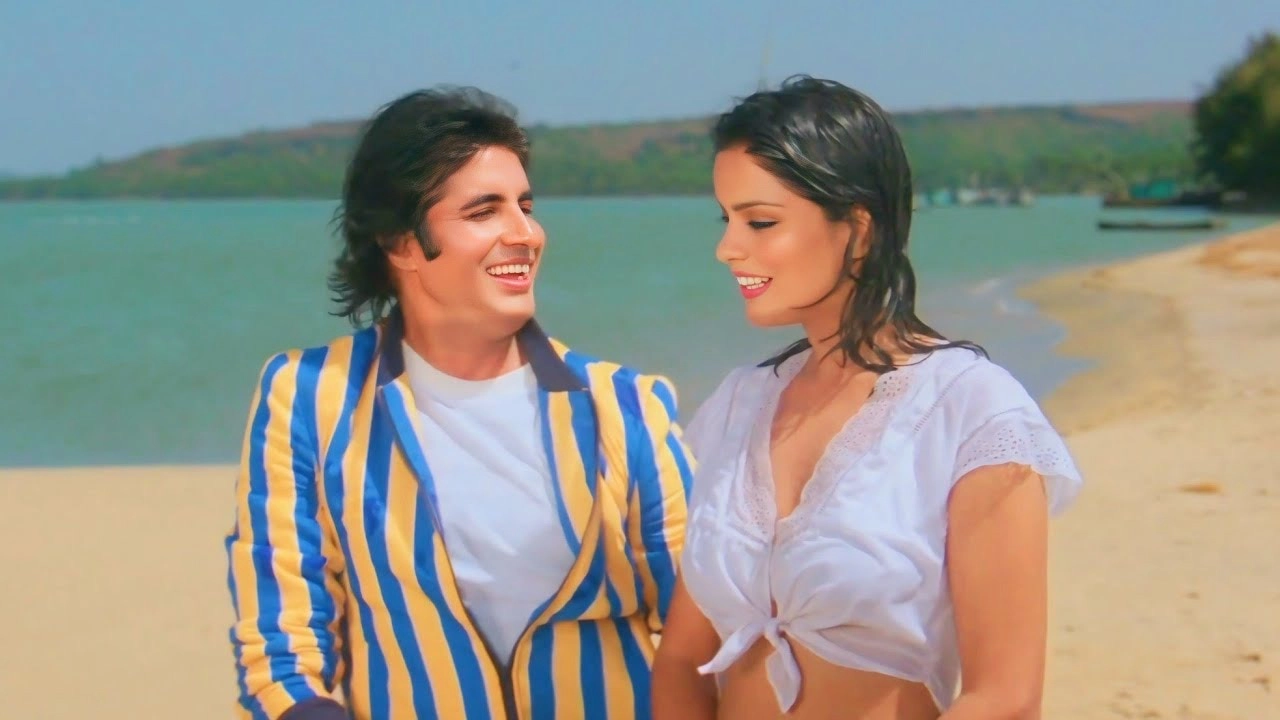 Zeenat Aman and Amitabh Bachchan in Pukar