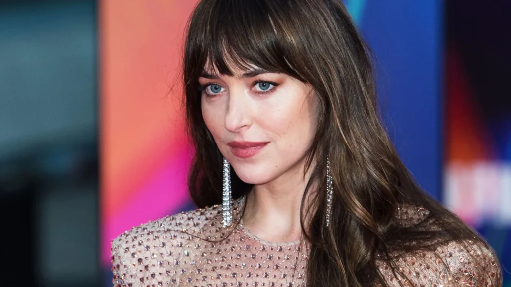 Dakota Johnson and Chris Martin Call It Quits: The Real Reason Behind Their Breakup After 8 Years 2 dakota johnson mental health 50 shades of grey get